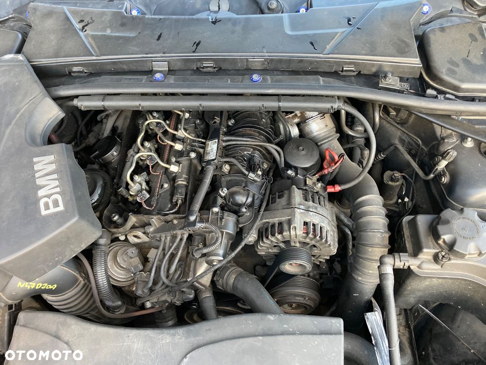 BMW Seria 3 320d DPF Touring - 16