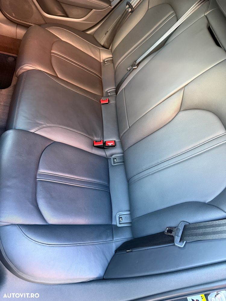 Audi A6 2.0 TDI Ultra DPF S tronic - 26