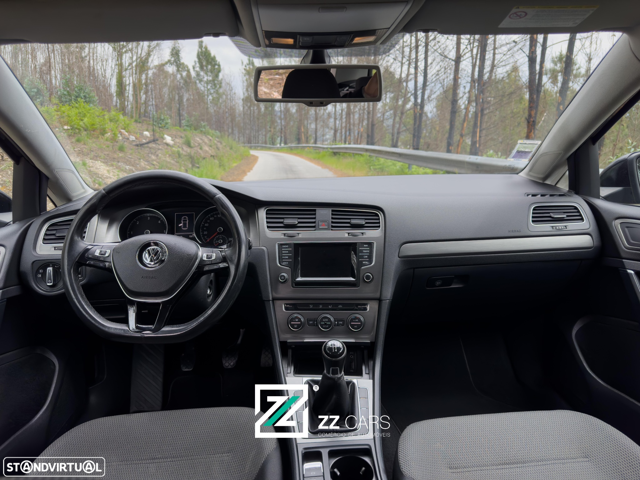 VW Golf 1.6 TDI 4Motion BlueMotion Comfortline - 20