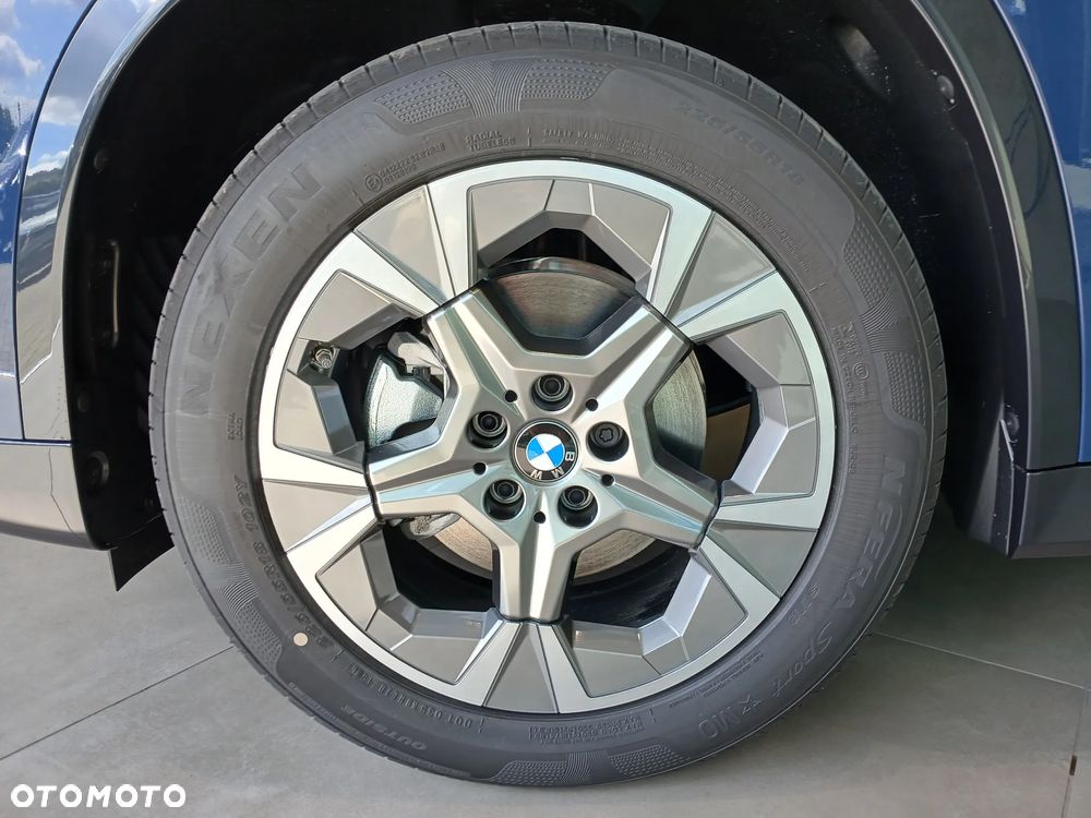 BMW X1 sDrive18i xLine - 24