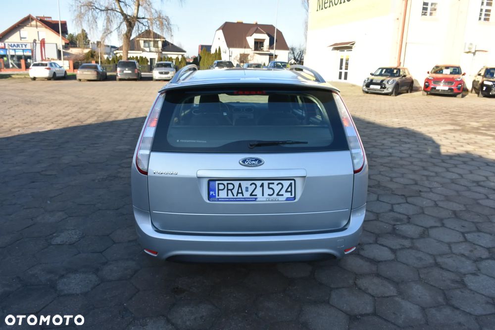 Ford Focus 1.6 Ti-VCT Style+ - 9