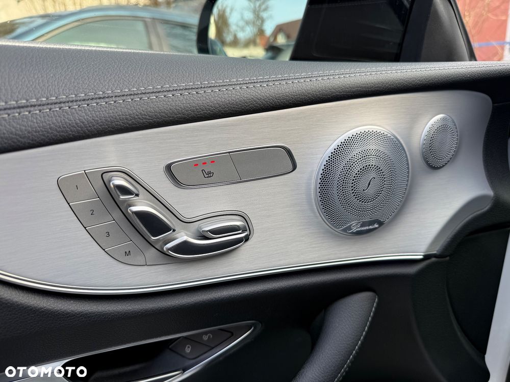 Mercedes-Benz Klasa E 200 4-Matic AMG - 15