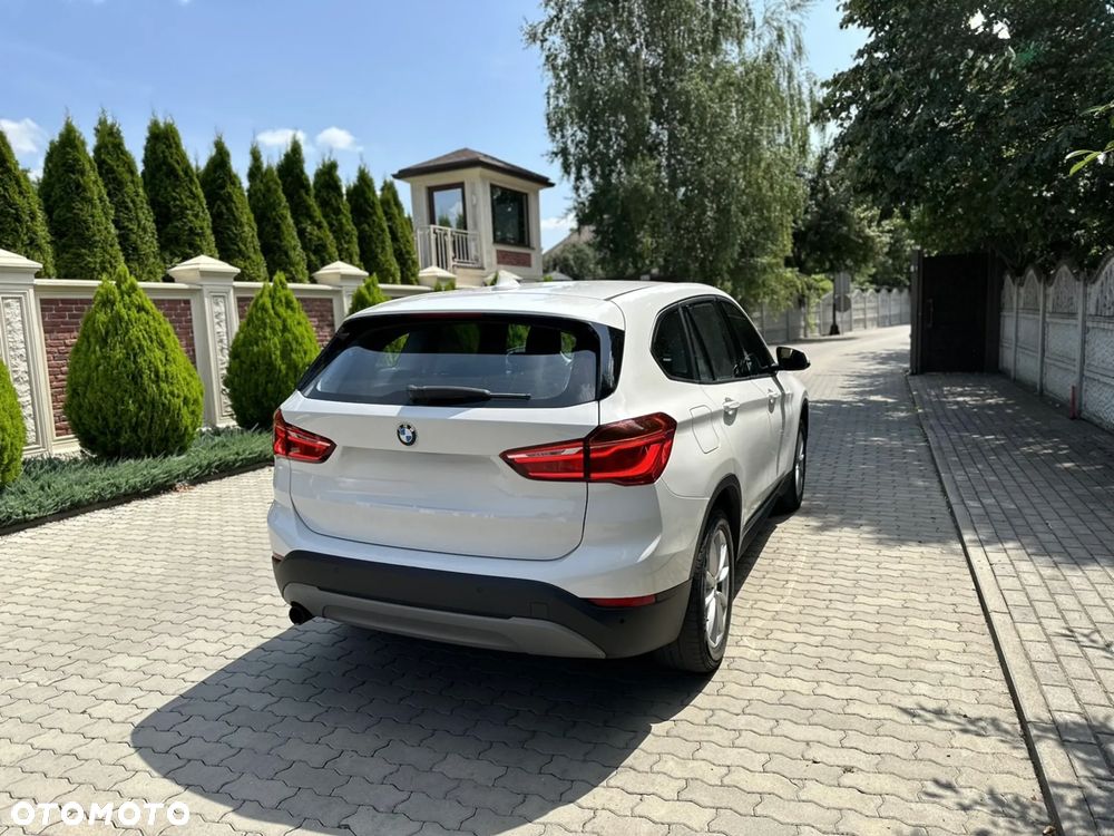BMW X1 - 11
