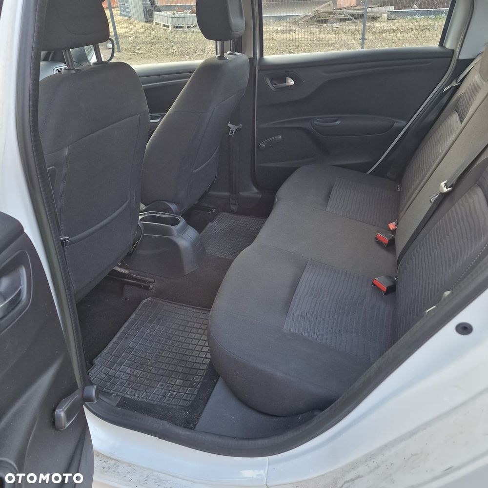 Peugeot 301 1.2 Pure Tech Access - 8