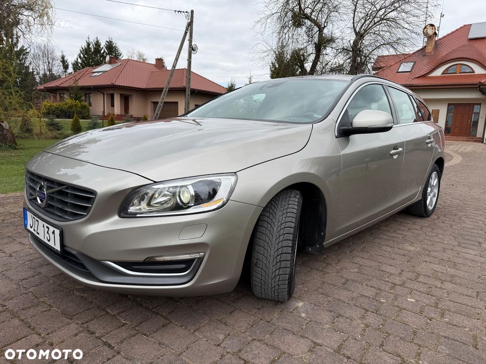 Volvo V60 D4 - 4