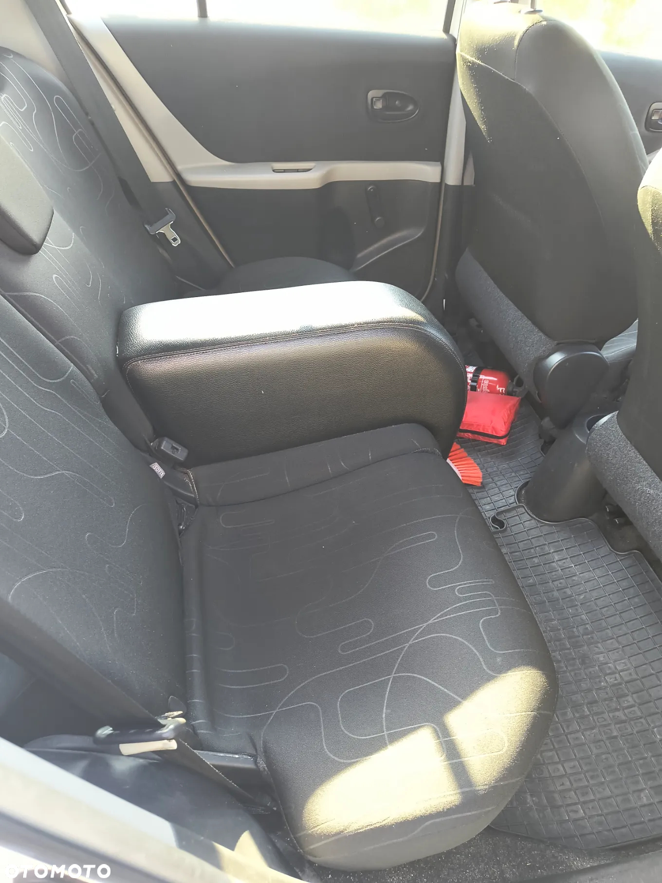 Toyota Yaris - 7