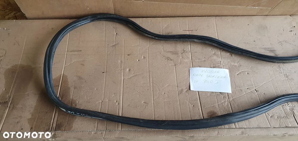 Uszczelka klapy bagażnika VW Polo V 6R - 2