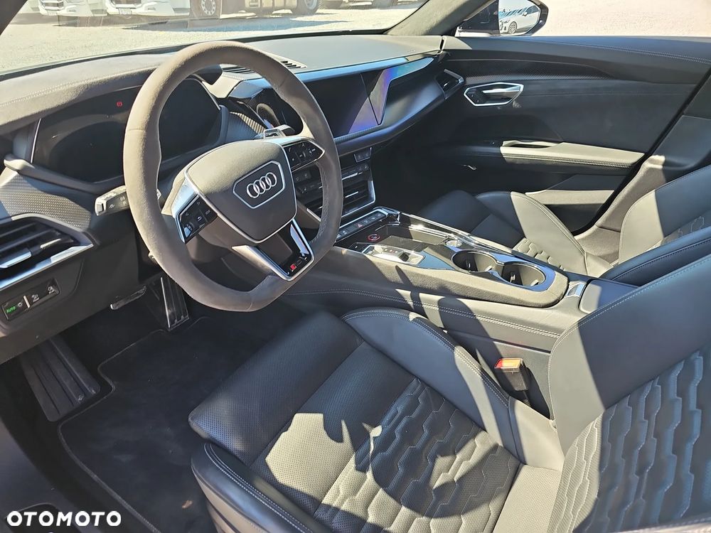 Audi RS e-tron GT - 10