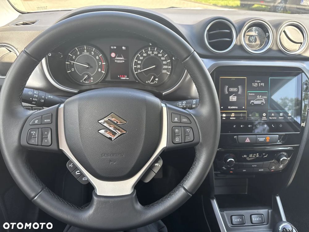 Suzuki Vitara 1.4 Boosterjet mHEV Premium Plus 2WD - 11