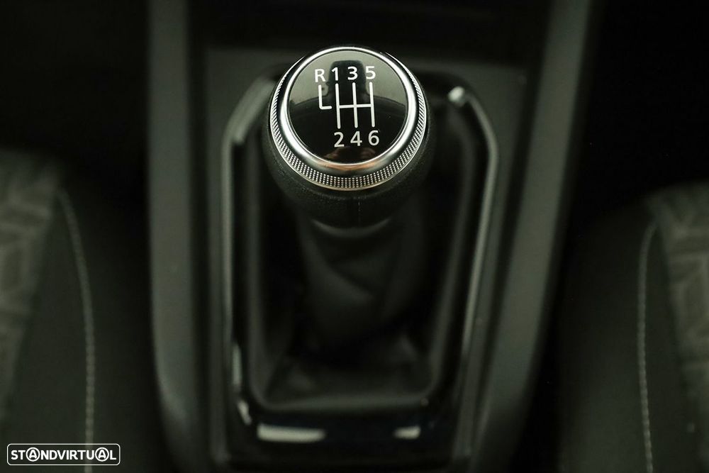 Renault Clio 1.0 TCe Evolution - 14