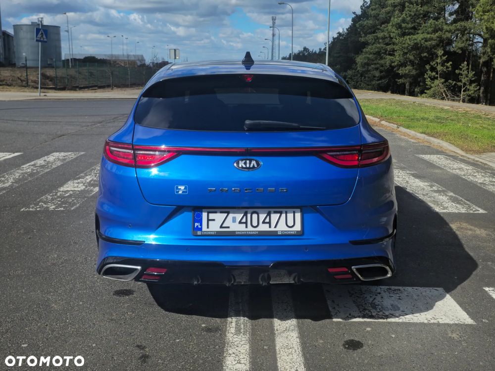 Kia ProCeed - 2