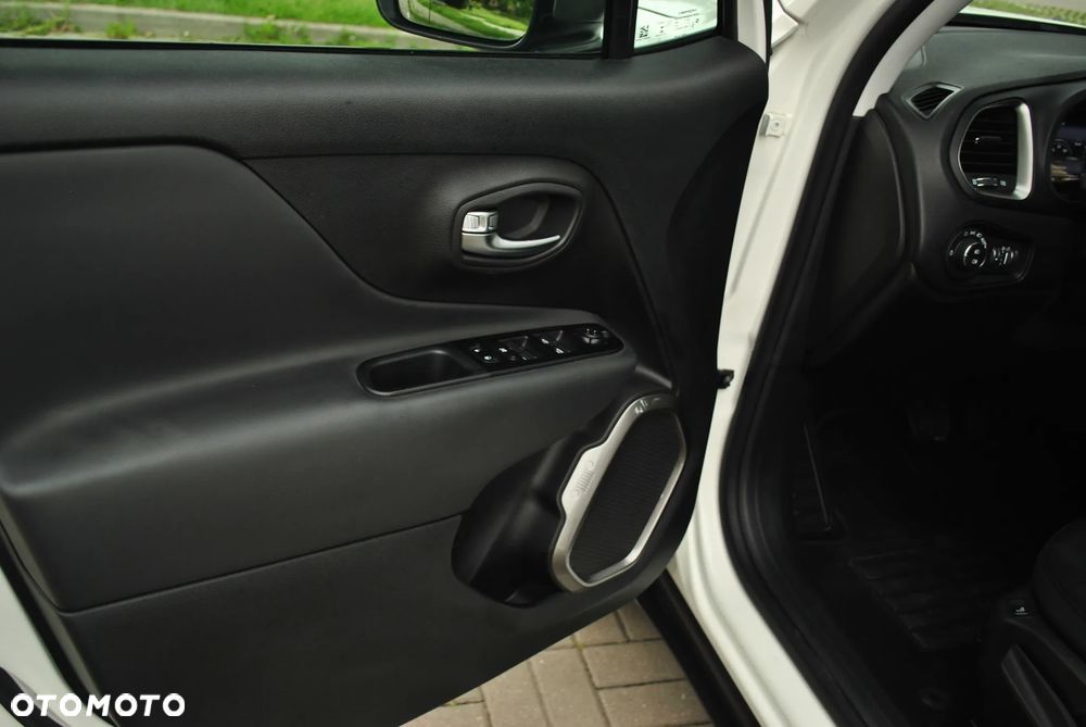 Jeep Renegade 1.3 T-GDI Automatik Limited - 14