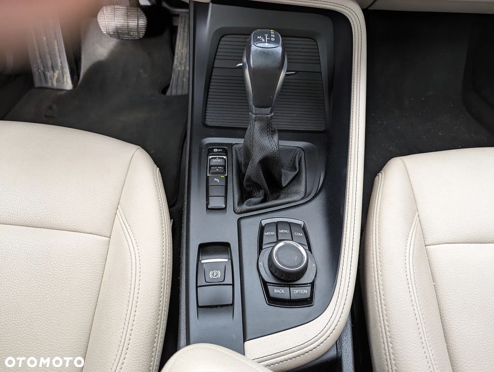 BMW X1 - 8