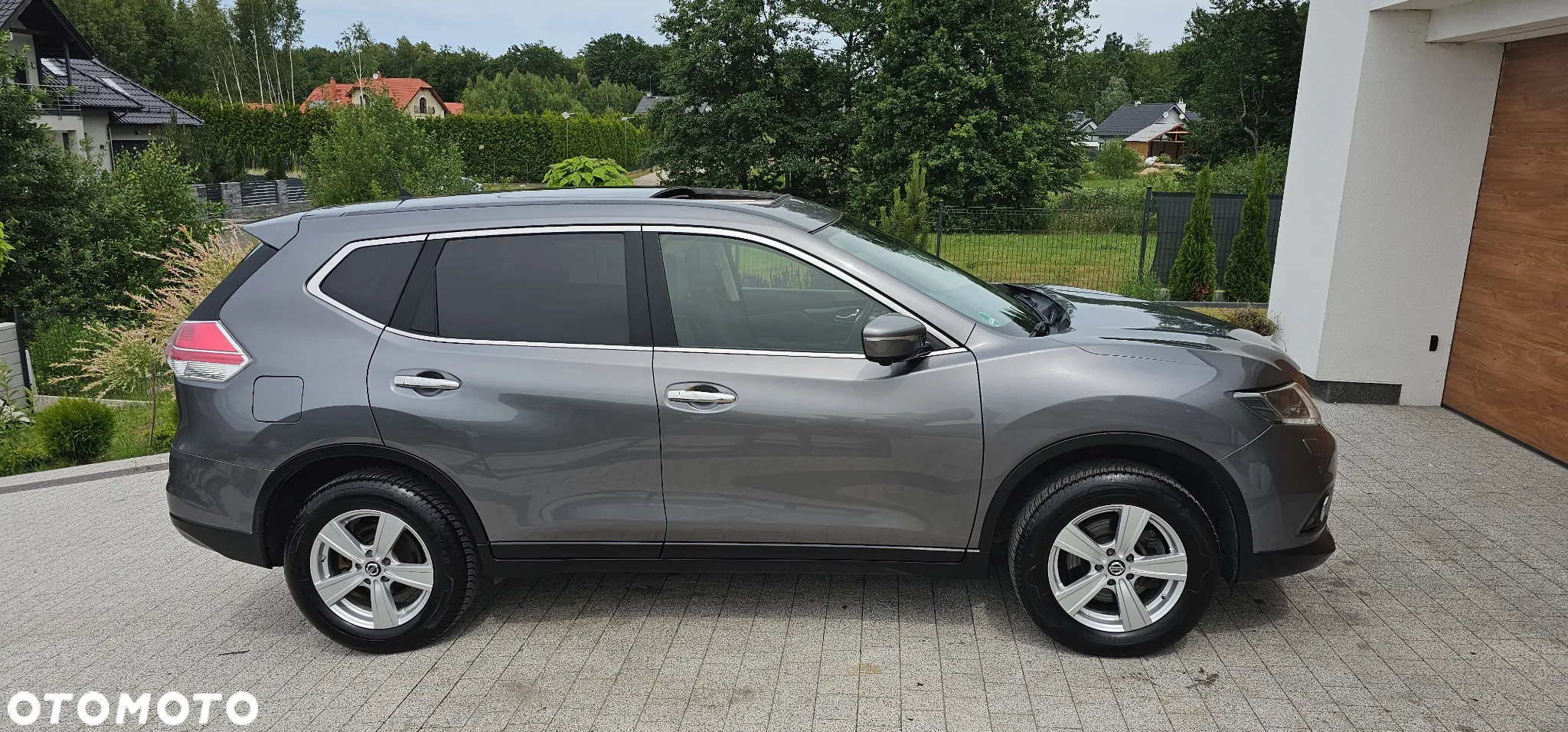 Nissan X-Trail 1.6 DCi N-Connecta 4WD 7os - 13