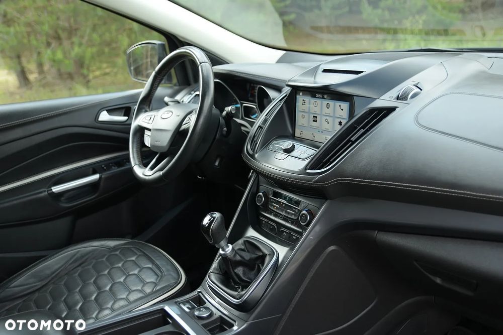 Ford Kuga 2.0 TDCi 2x4 Vignale - 19