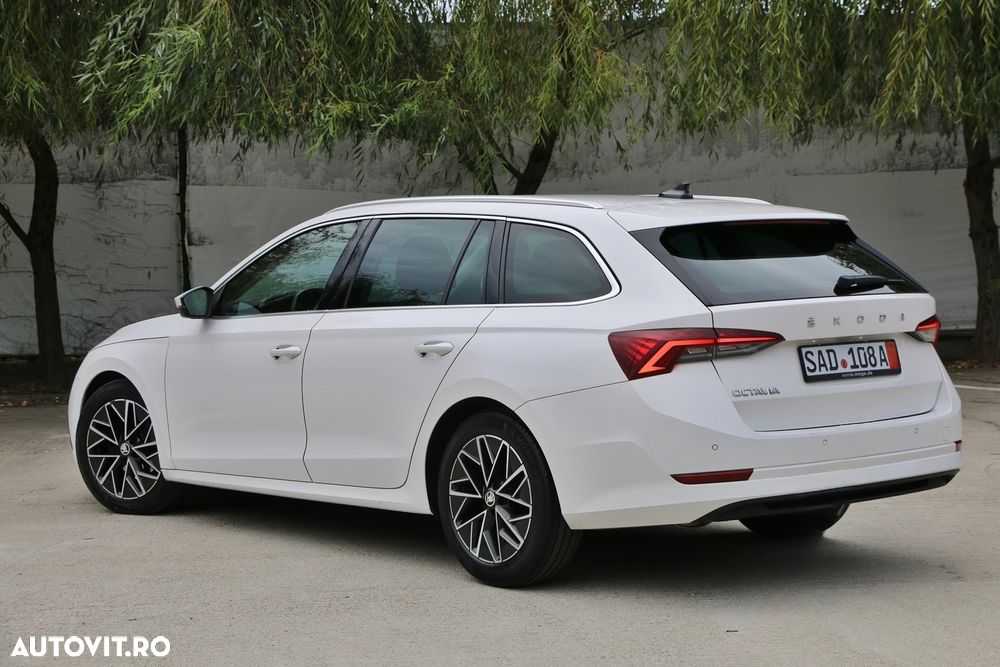 Skoda Octavia 2.0 TDI DSG Premium Edition - 3