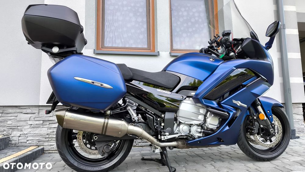 Yamaha FJR - 9