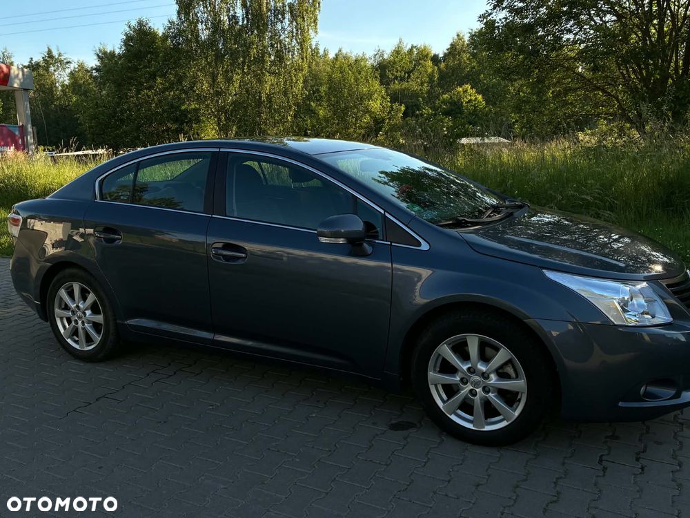 Toyota Avensis 2.2 D-4D Edition - 3