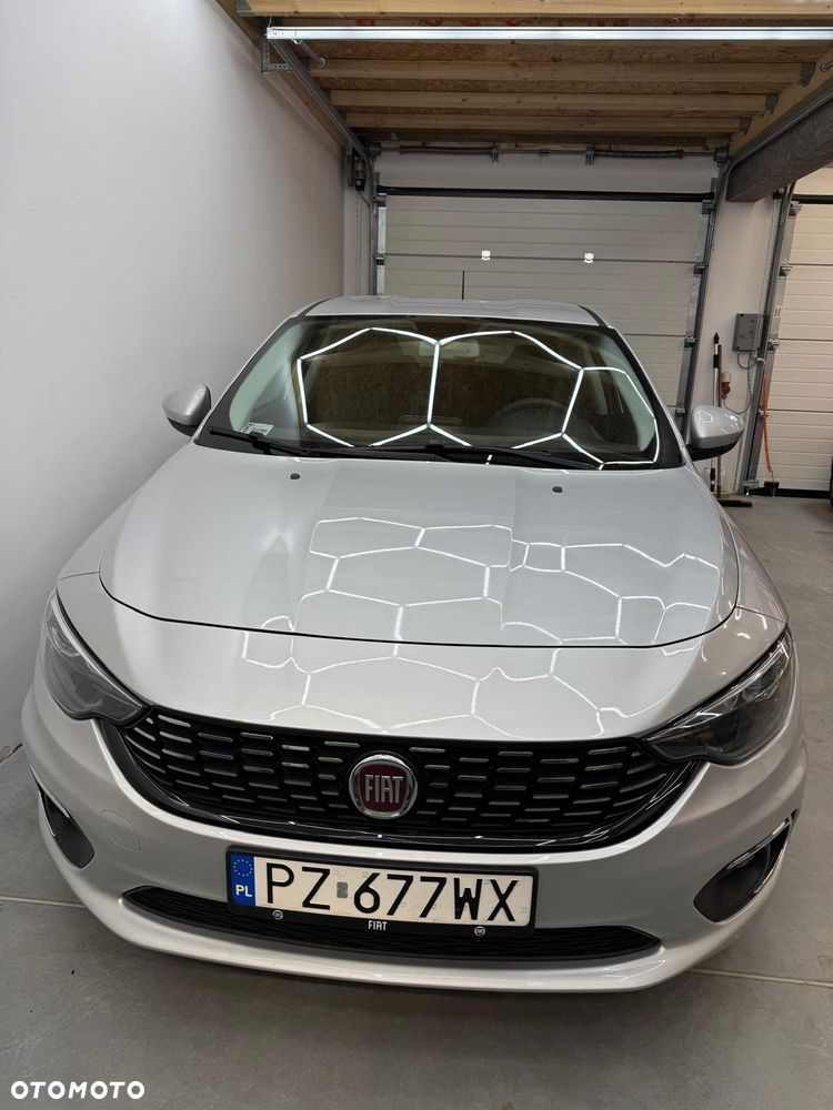Fiat Tipo 1.6 MultiJet 16v Lounge - 4