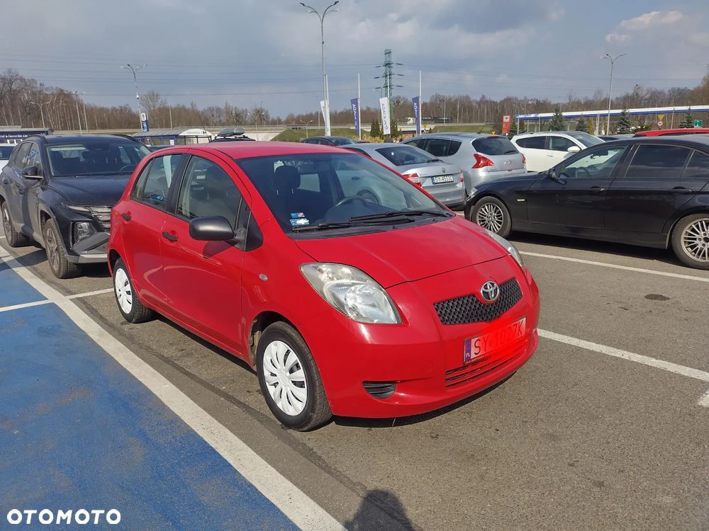 Toyota Yaris 1.0 Luna - 4