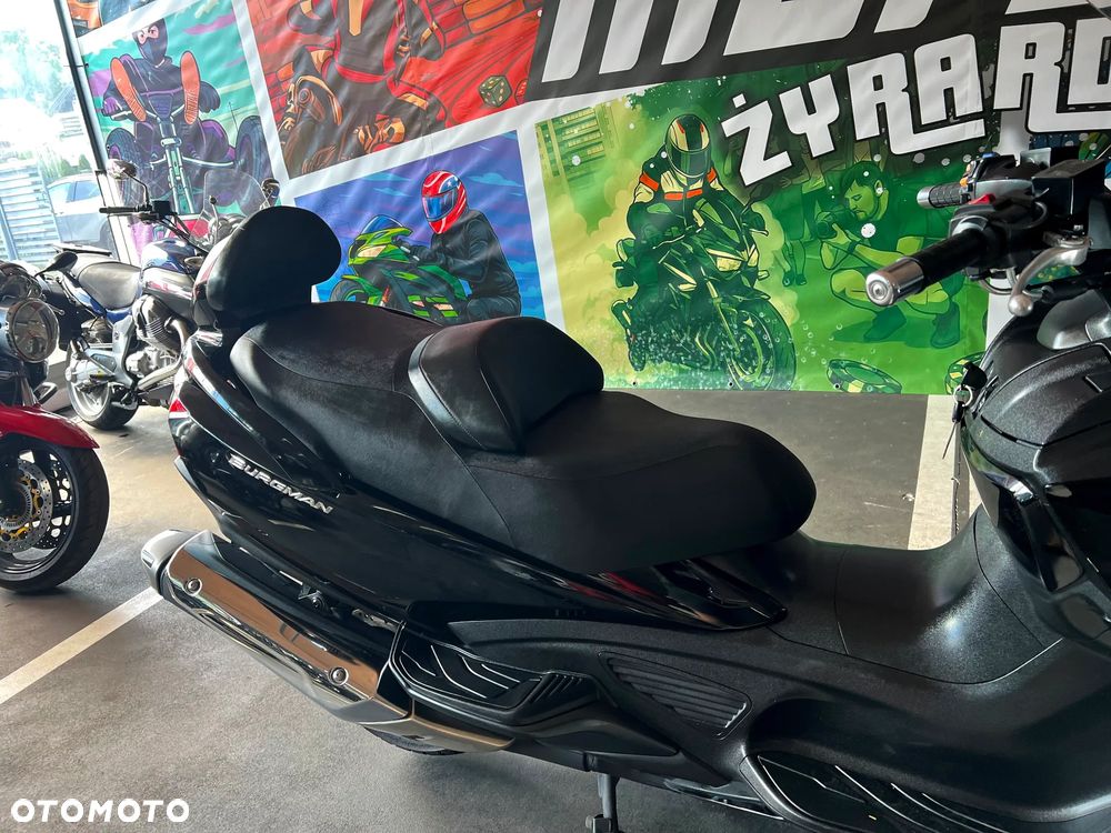 Suzuki Burgman - 8