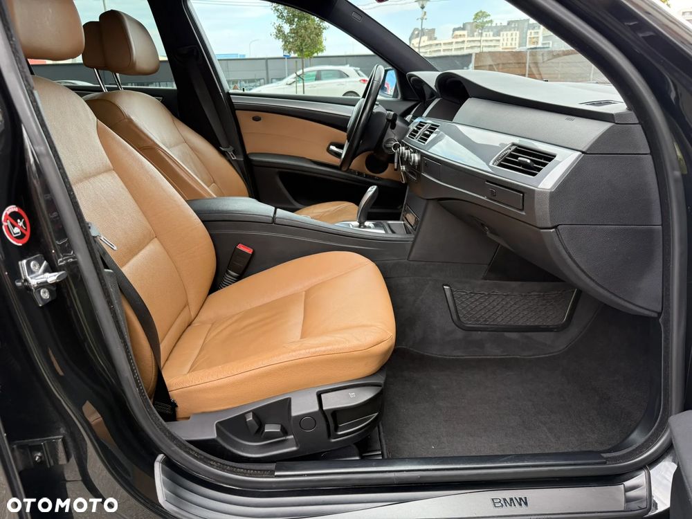BMW Seria 5 530d Edition Exclusive - 27