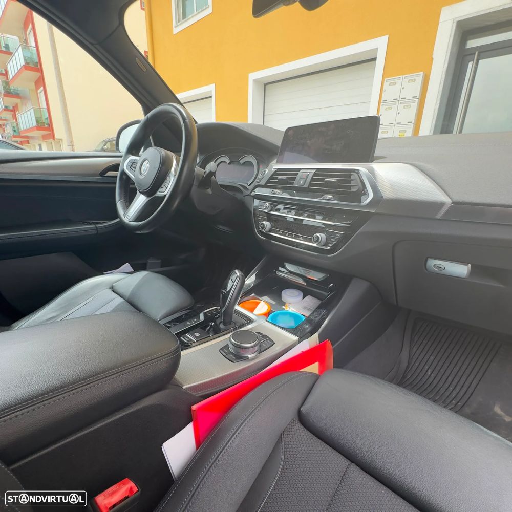 BMW X3 20 d xDrive Pack M - 4