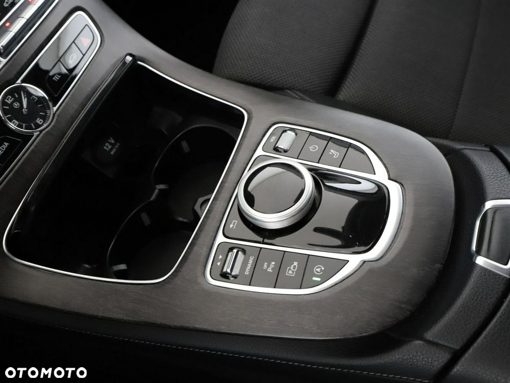 Mercedes-Benz Klasa E 220 d Avantgarde - 30