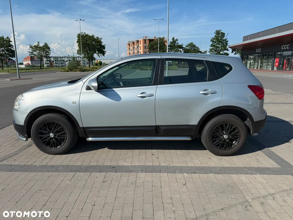 Nissan Qashqai 2.0 dCi DPF acenta - 4