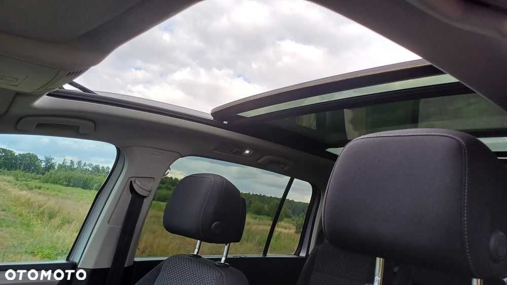 Volkswagen Touran 1.6 TDI BMT Trendline - 11