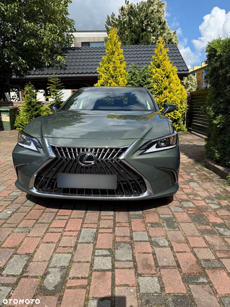 Lexus ES 300h Business Edition - 5