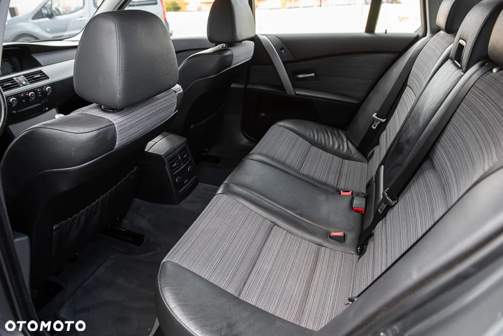 BMW Seria 5 - 24
