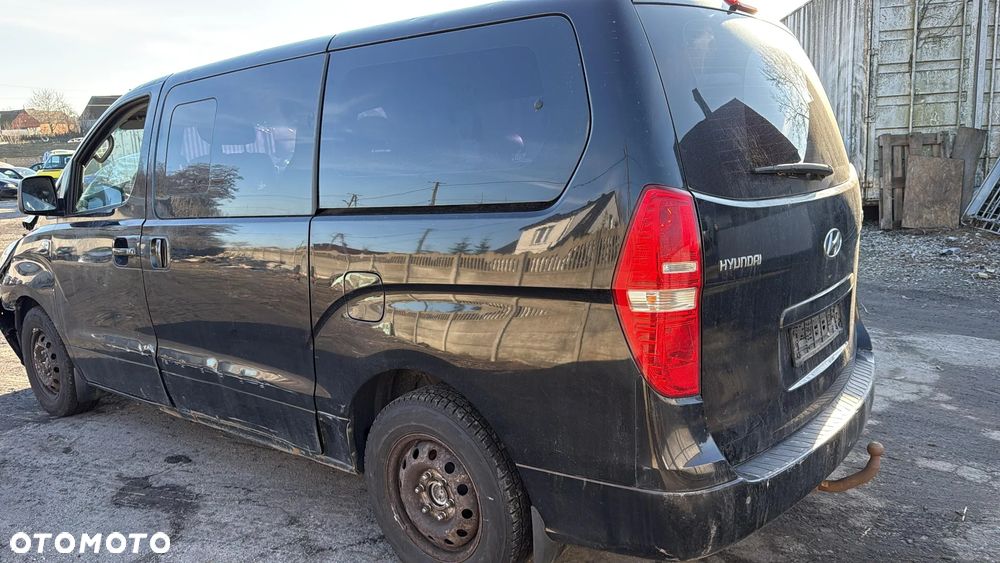 Hyundai H-1 Starex - 7