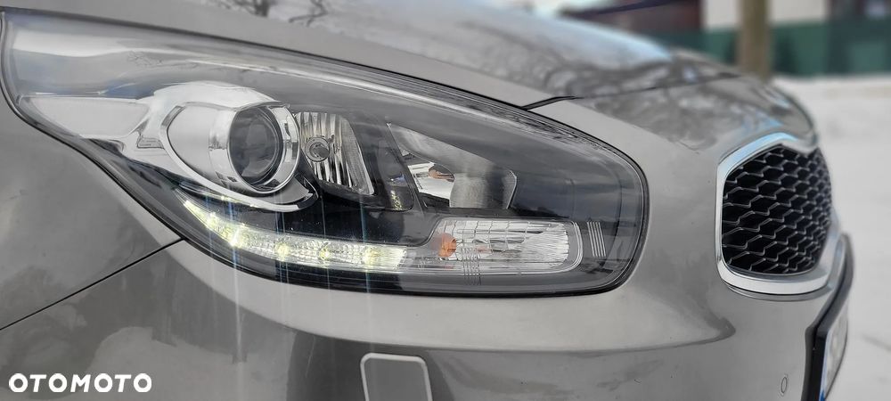 Kia Carens 1.7 CRDi 136 Fifa World Cup Edition - 33