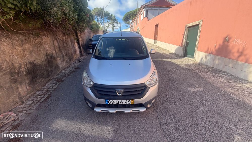 Dacia Lodgy 1.5 dCi Stepway 7L - 2