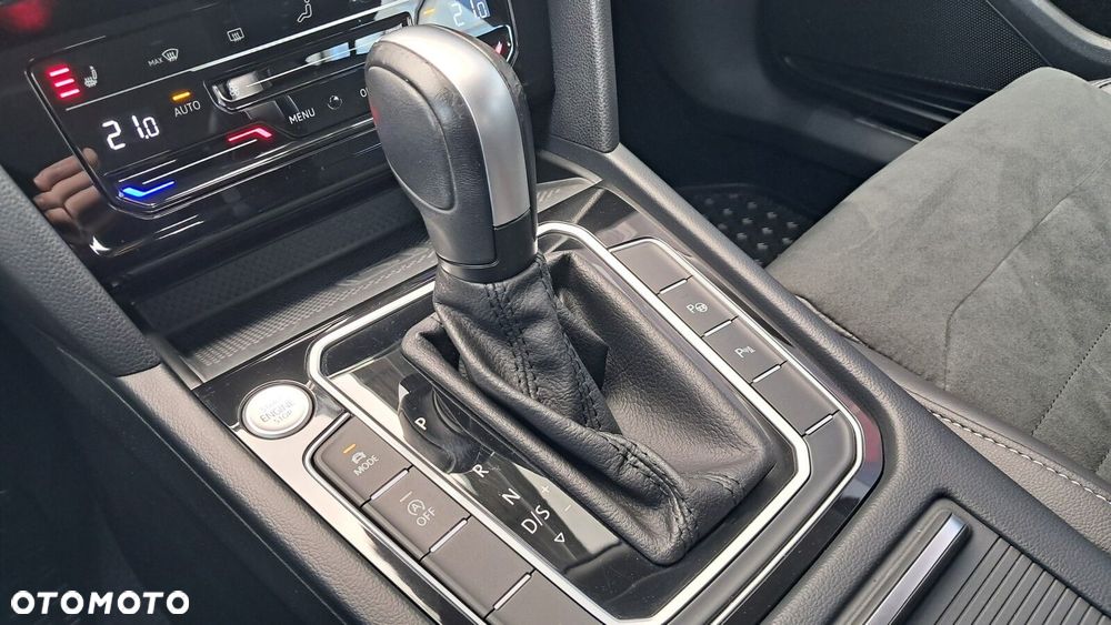 Volkswagen Passat 2.0 TDI EVO Elegance DSG - 30