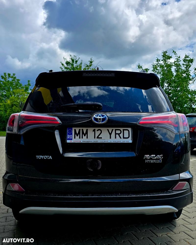 Toyota RAV4 - 8