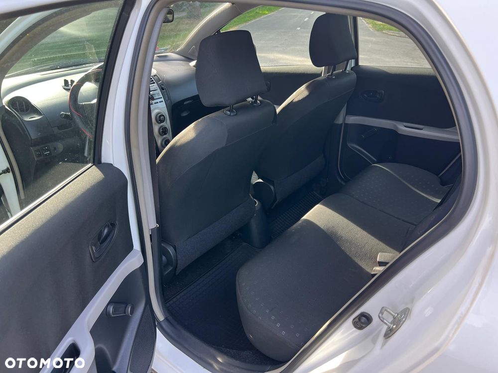 Toyota Yaris 1.4 D-4D Edition - 21