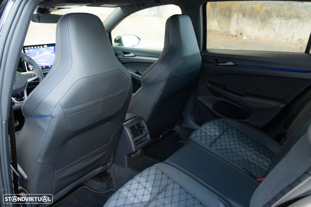 VW Golf Variant 1.5 TSI OPF R-Line - 31