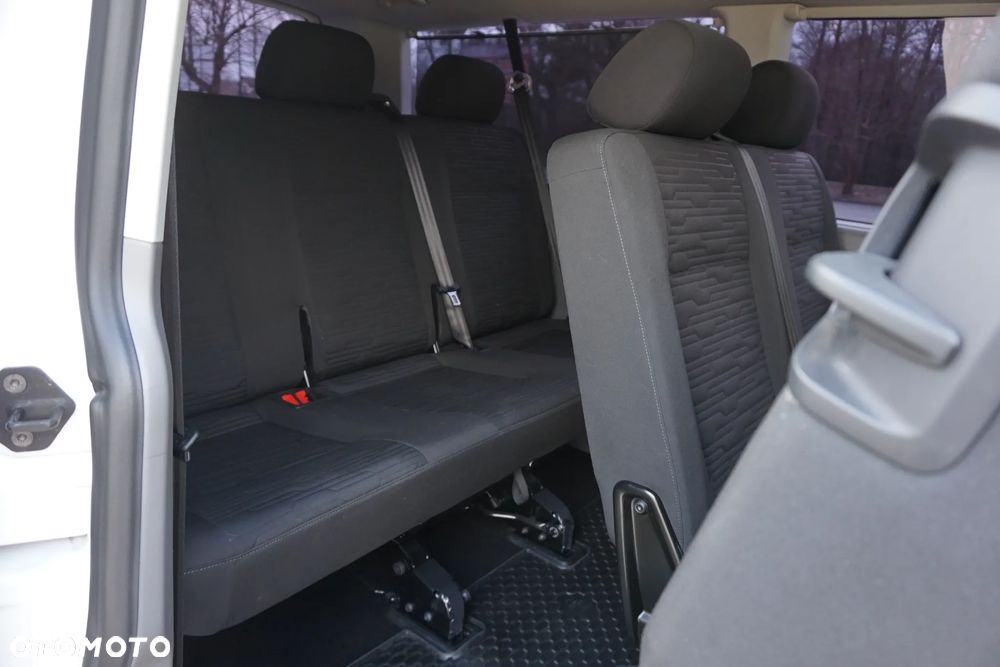 Volkswagen Caravelle - 21