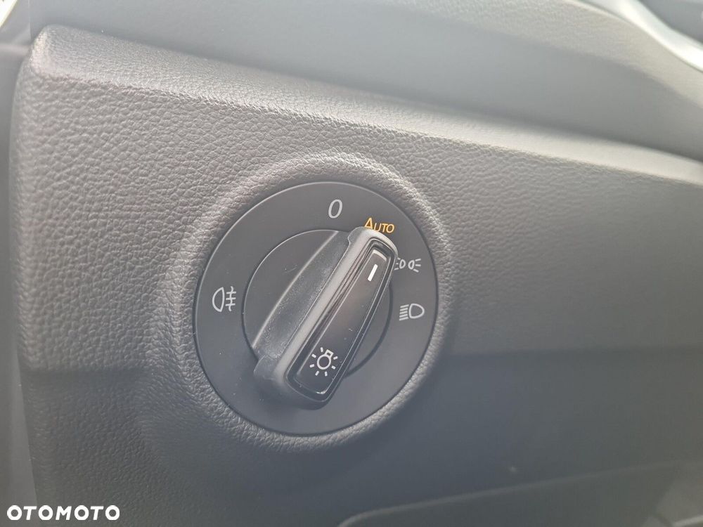 Volkswagen T-Roc 1.5 TSI Life - 12