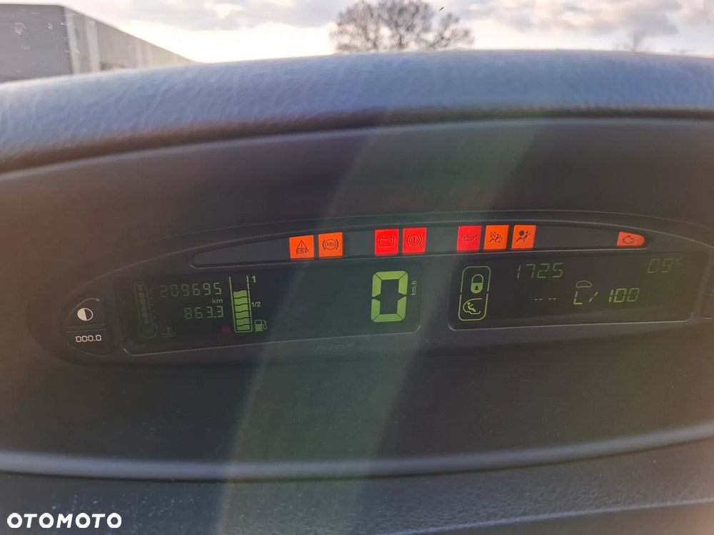 Citroën Xsara Picasso - 9