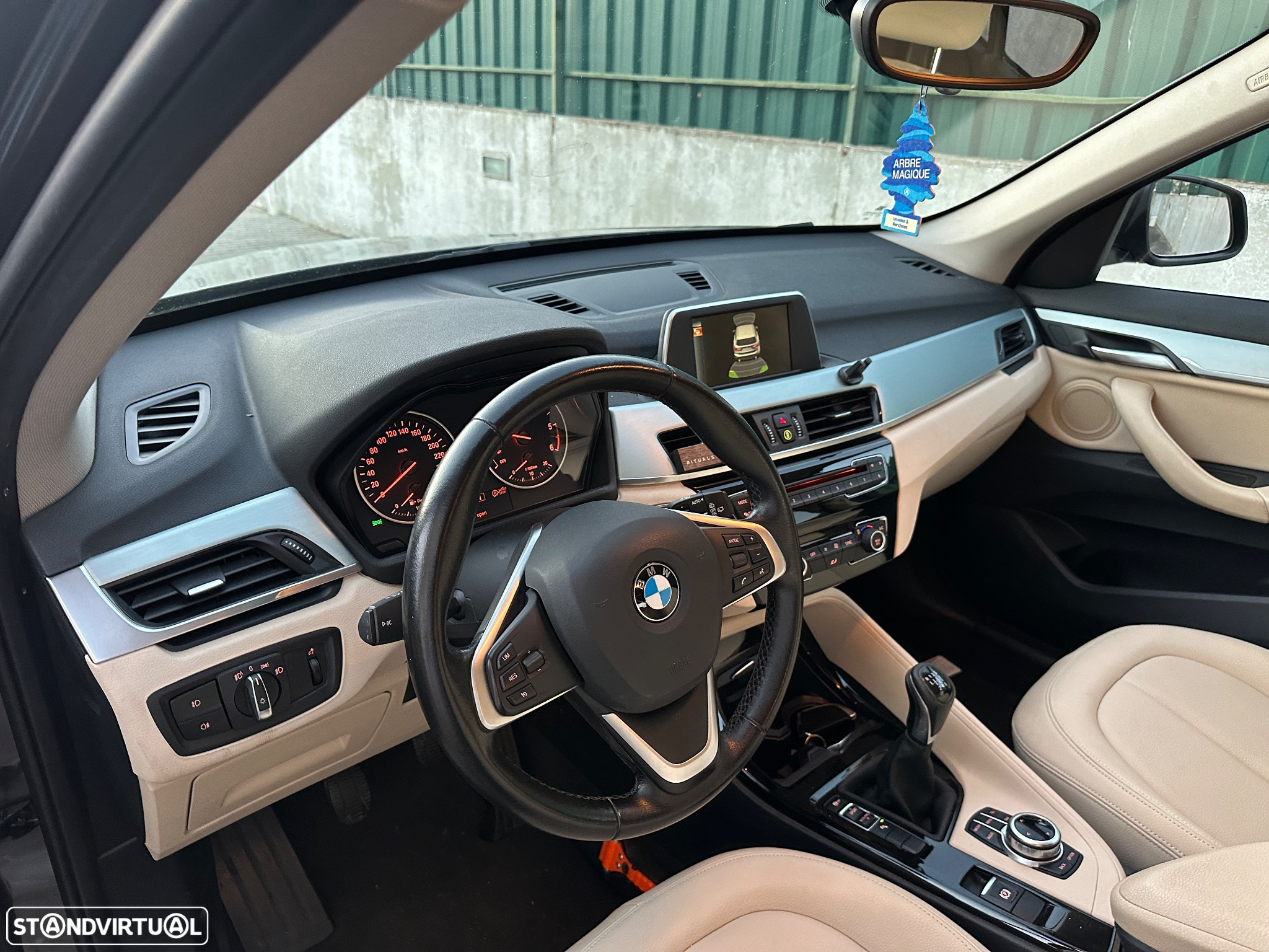 BMW X1 16 d sDrive Pack M - 10