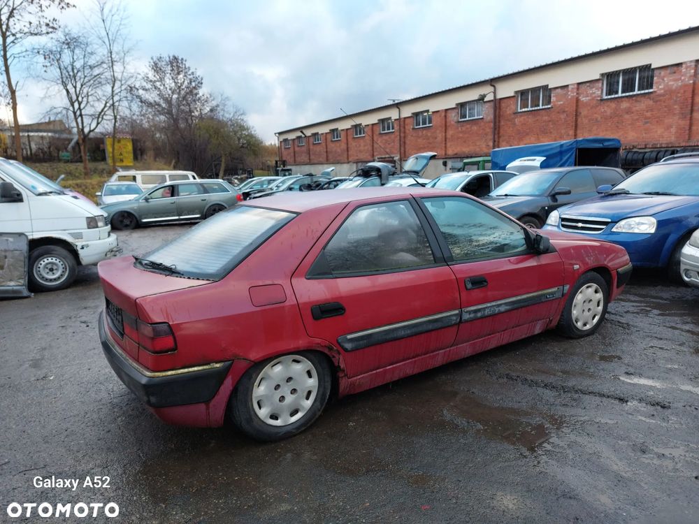 Zderzak CITROEN XANTIA 1,9D 96R. maska,drzwi,lampy,klapa..... - 4