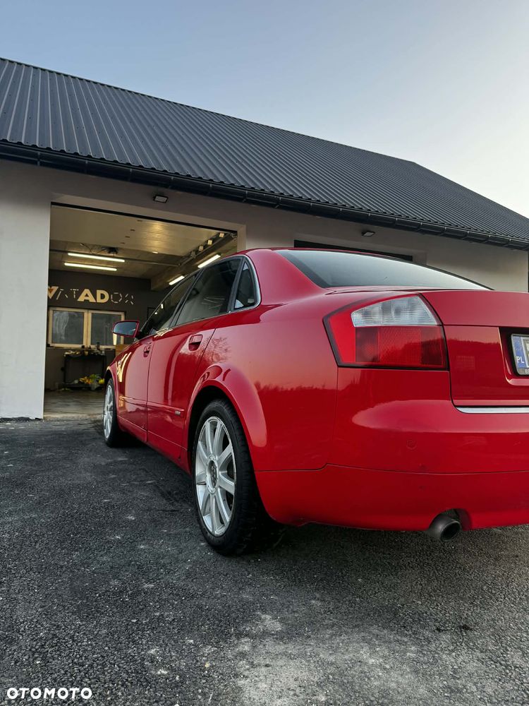 Audi A4 Limousine 1.8T Quattro - 8