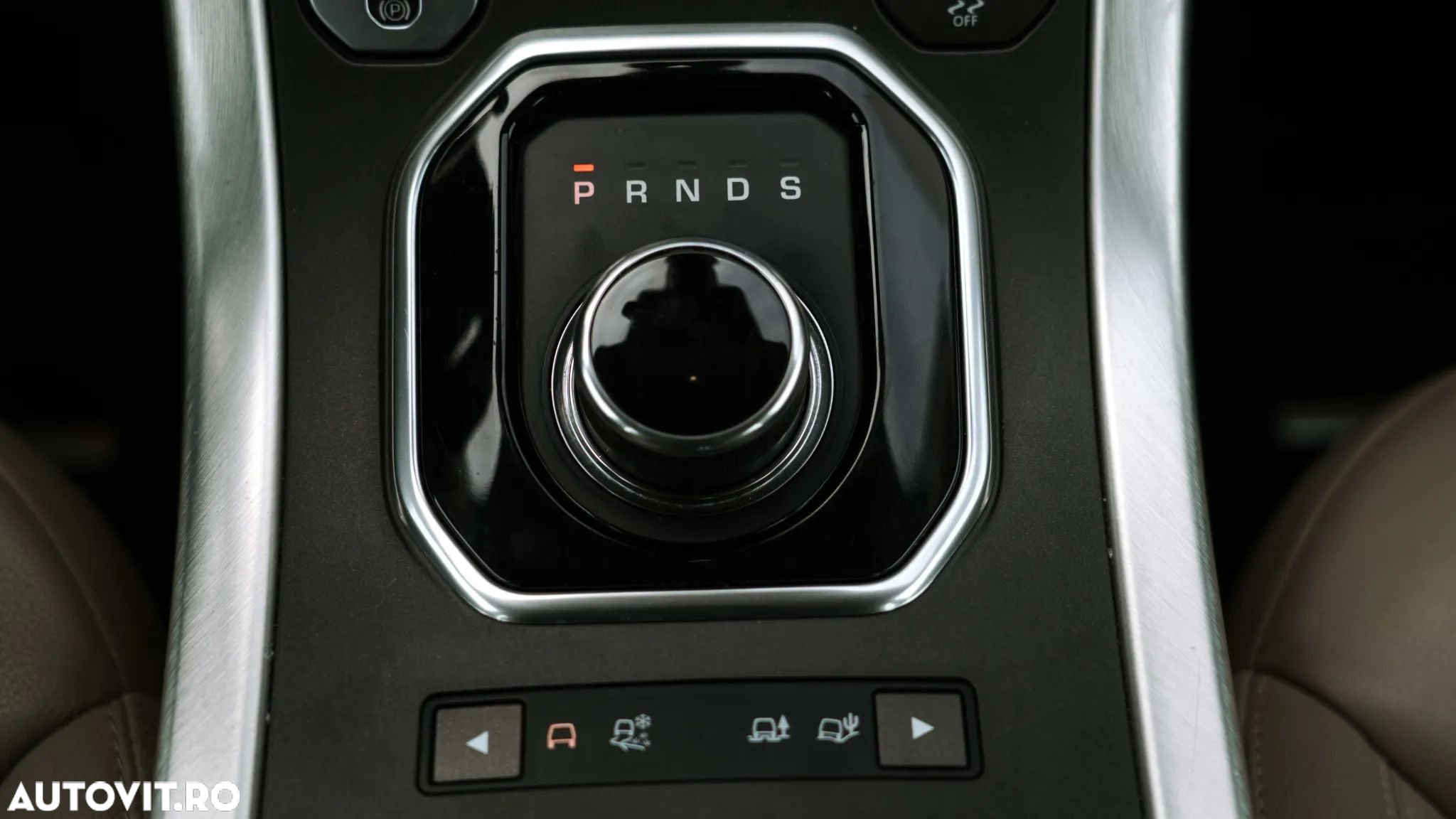 Land Rover Range Rover Evoque - 12