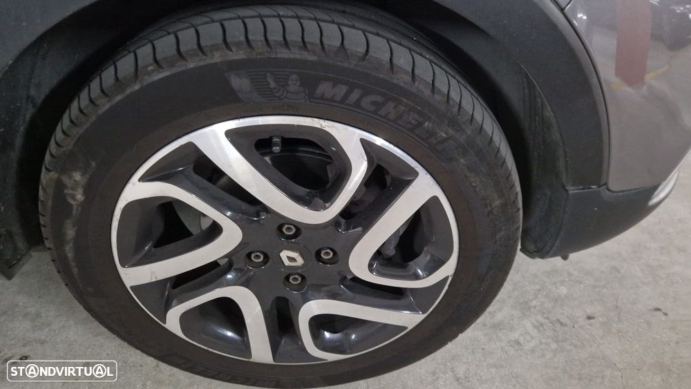 Renault Captur 1.5 dCi Exclusive - 2