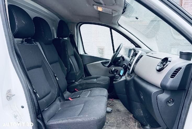 Renault Trafic Grand Combi Authentique - 14