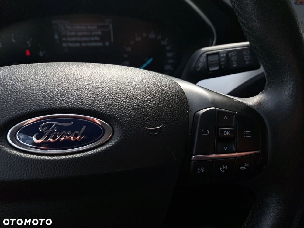 Ford Focus 1.0 EcoBoost Titanium Business - 23