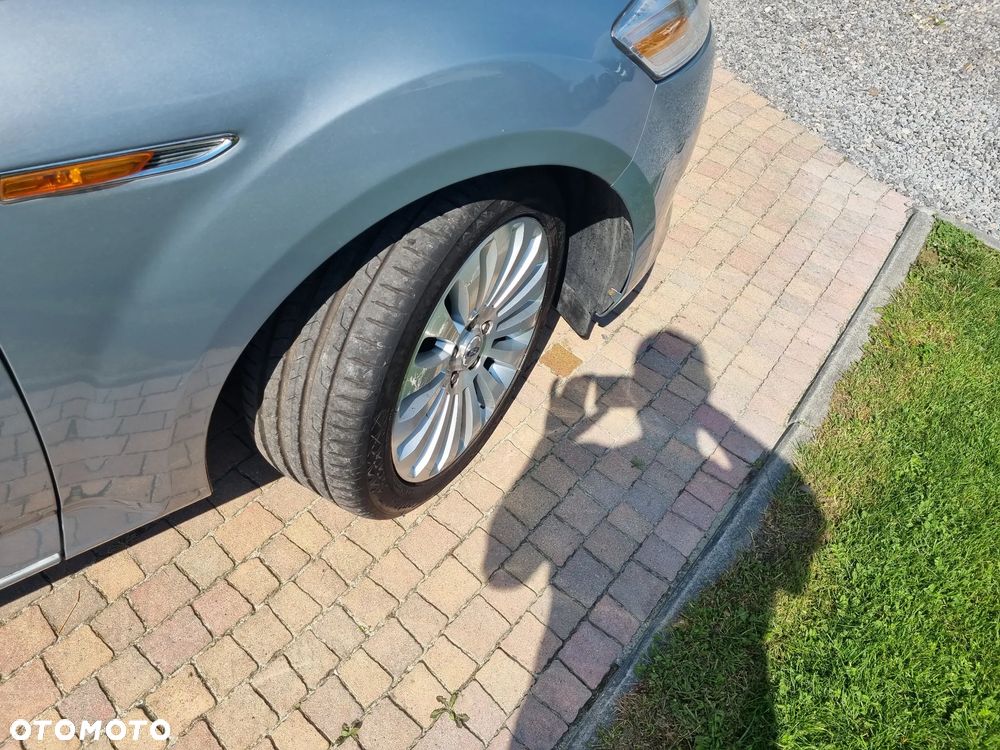 Ford Mondeo - 11
